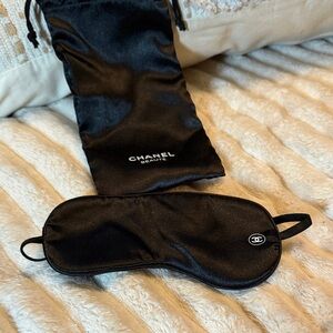 CC GWP Beauté Black Sleep Mask & Dust Bag Set Travel Gift